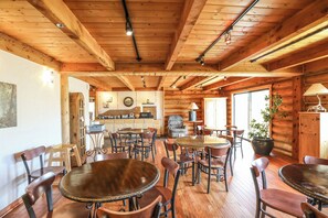 Meeting facility - The Boulder Creek Lodge (Nederland)