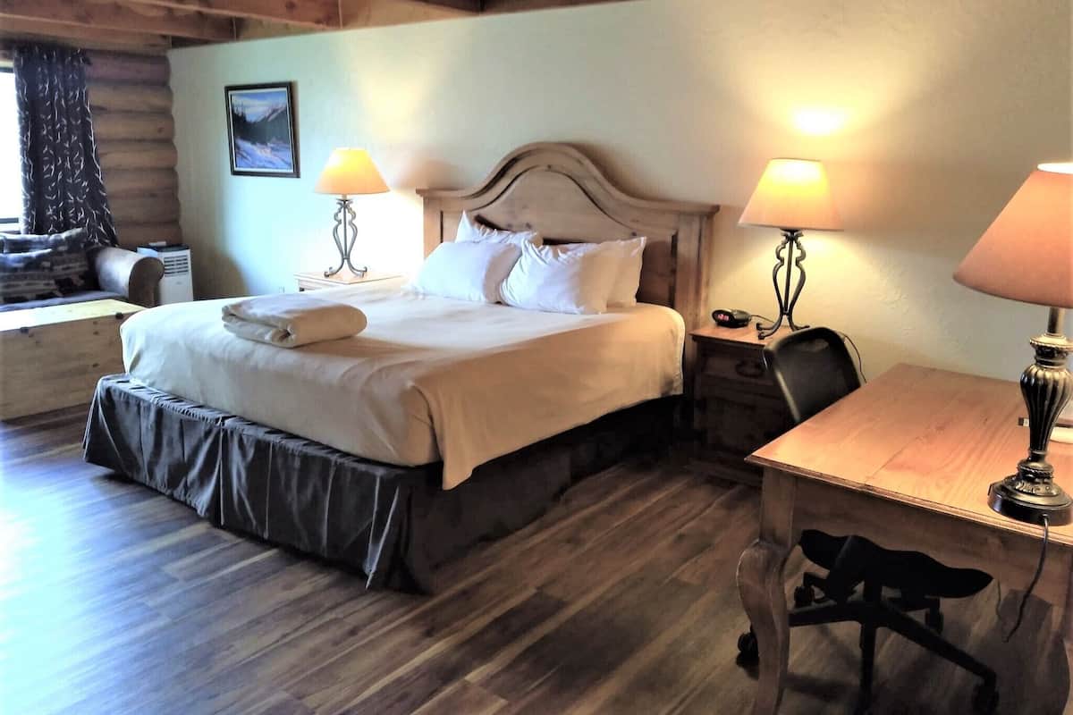 Chambre, 1 très grand lit et 1 canapé-lit, non-fumeurs | 1 chambre, décoration personnalisée, ameublement personnalisé, bureau