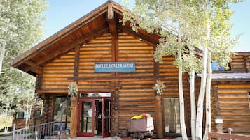 واجهة المنشأة