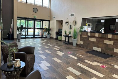Quality Inn & Suites