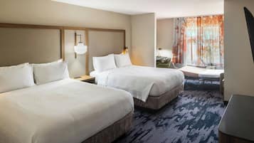 Suite, 2 grands lits | Literie de qualité, bureau, espace de travail pour ordinateurs portables