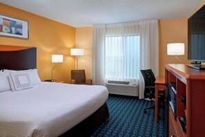 Room, 1 King Bed, Non Smoking | Premium bedding, desk, laptop workspace, blackout drapes
