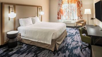 Room, 1 King Bed | Premium bedding, desk, laptop workspace, blackout drapes