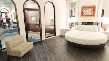 Garden of Eden Apple Suite | Blackout drapes, iron/ironing board, free WiFi, bed sheets