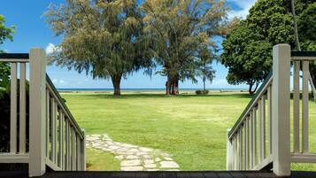 Coast Cottage, 3 Bedroom, Oceanfront (King + Queen or King + Single) | In-room safe, iron/ironing board, cribs (free), WiFi