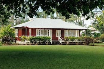 Cast Cottage, 2 Bedroom, Ocean View (King + Queen or King + 2 Twins) | Accessible parking at Waimea Plantation Cottages, a Coast Resort