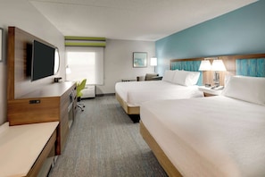 Two double beds non smoking | In-room safe, individually decorated, individually furnished, desk