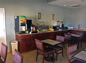 Free daily continental breakfast 