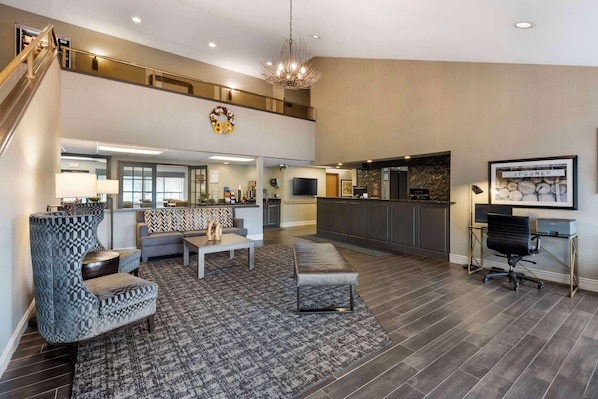 Lobby - Best Western Spooner Riverplace (Spooner)