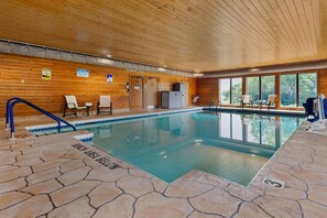 Indoor pool - Best Western Spooner Riverplace (Spooner)