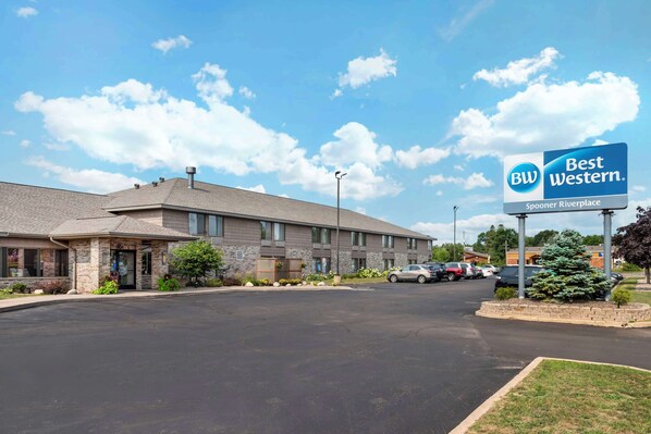 Exterior - Best Western Spooner Riverplace (Spooner)