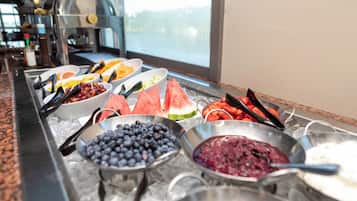 Daily buffet breakfast for a fee