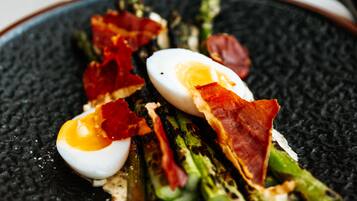 Breakfast, lunch, dinner served; local cuisine, alfresco dining