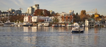 Granville Island Hotel