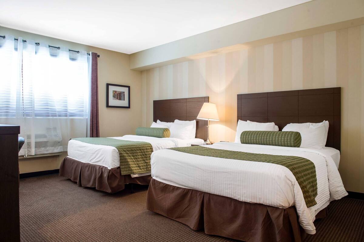 Standard Room, 2 Queen Beds, Non Smoking