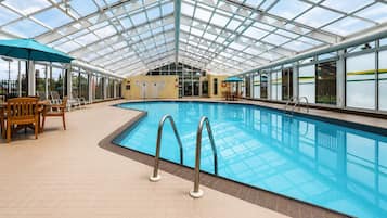 Una piscina techada