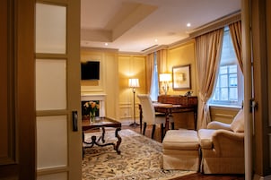 Presidential Suite, Multiple Beds | Hypo-allergenic bedding, minibar, in-room safe, individually decorated