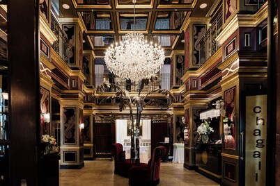 Windsor Arms Hotel