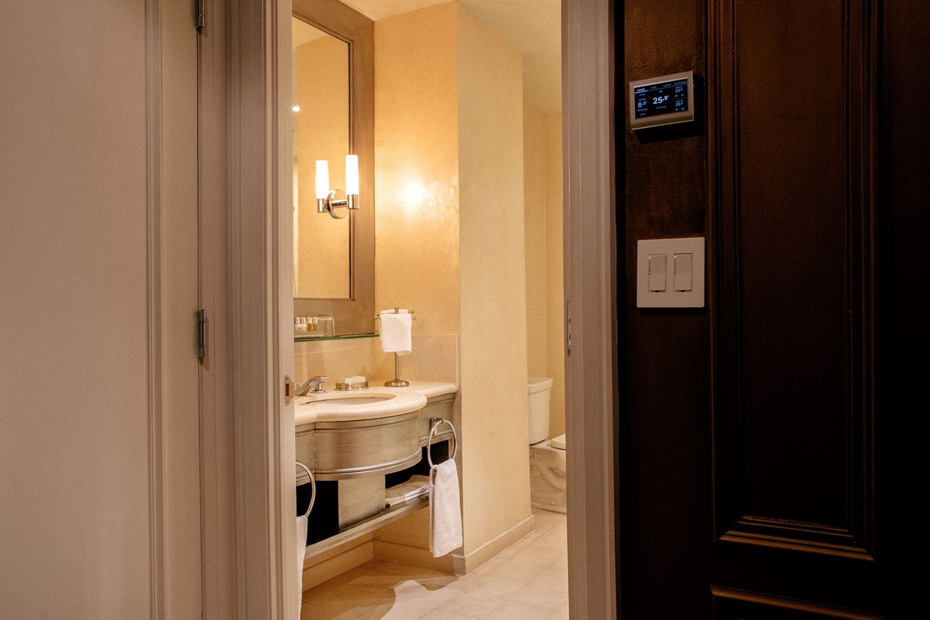 Suite Deluxe, 1 très grand lit et 1 canapé-lit | Salle de bain