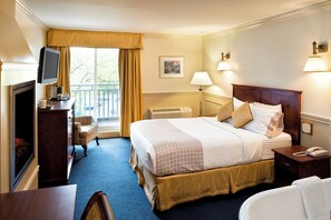 Bureau, espace de travail pour ordinateur portable, rideaux occultants