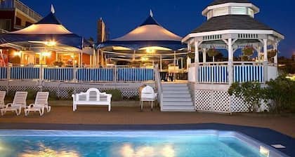 Inn on the Lake, Ascend Hotel Collection