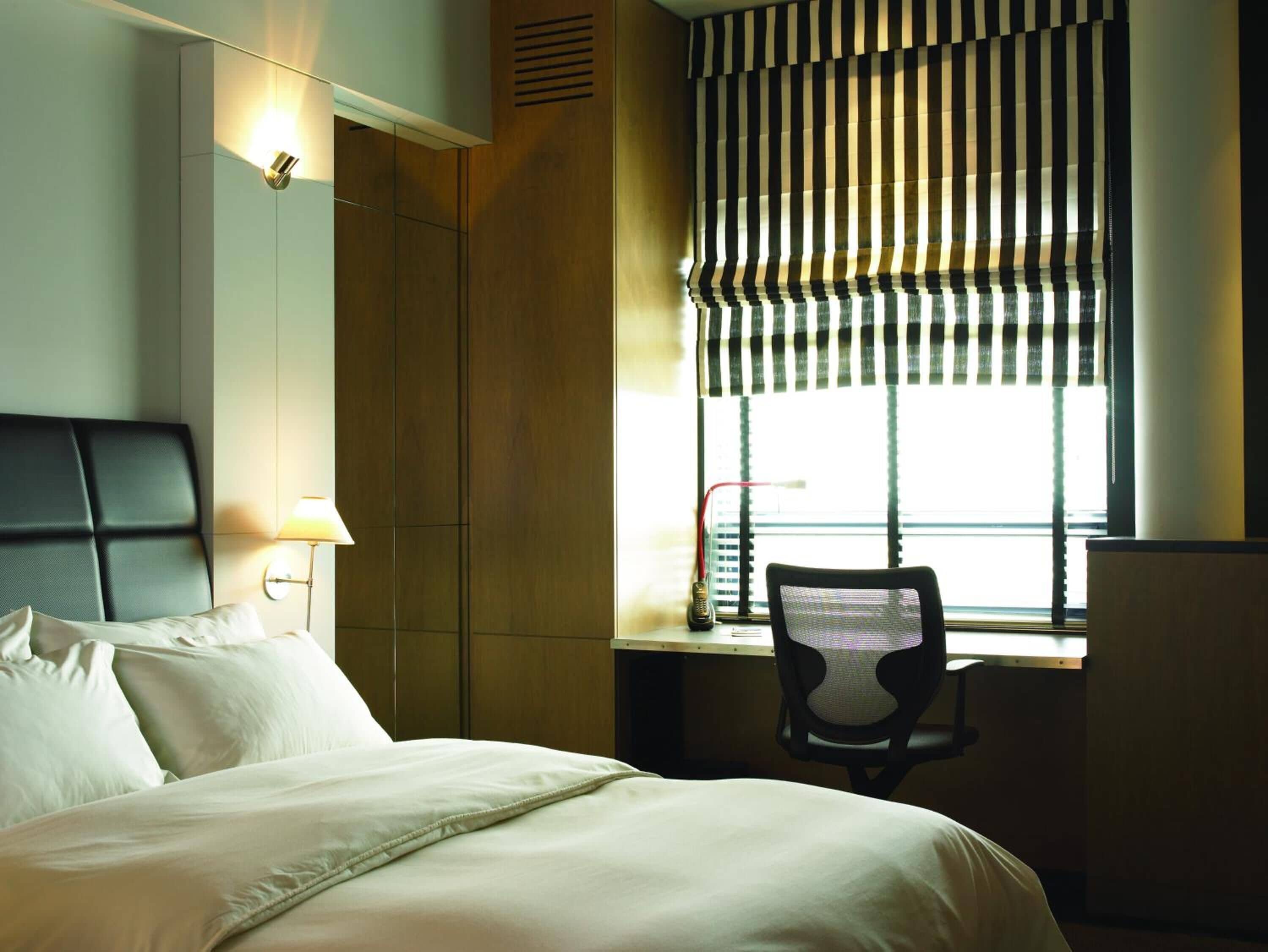 1 bedroom, egyptian cotton sheets, down duvets, individually decorated