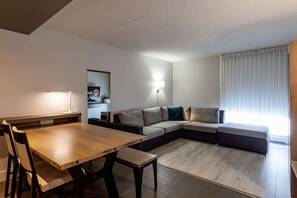 Family Suite | Living area