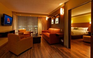1 bedroom, premium bedding, desk, iron/ironing board
