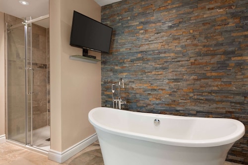 Travelodge by Wyndham Simcoe