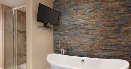 Travelodge by Wyndham Simcoe