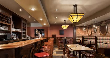 Travelodge by Wyndham Simcoe