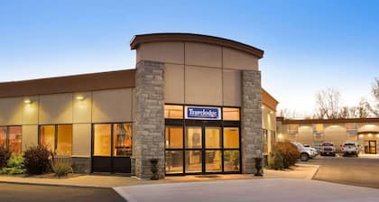 Travelodge by Wyndham Simcoe