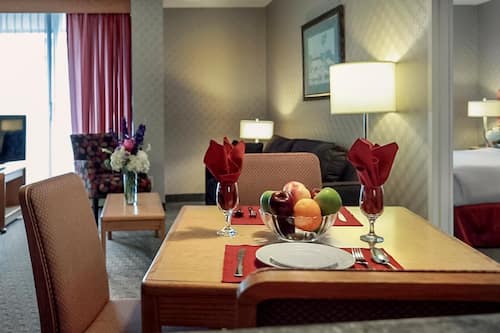 Suite, 2 Bedrooms | 1 bedroom, desk, blackout drapes, soundproofing