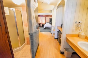 Theme Room, 1 King Bed, Jetted Tub