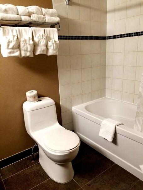 Canad Inns Destination Centre Fort Garry - Image 38