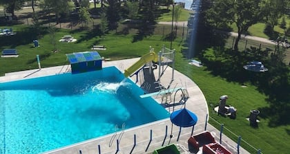 Superlodge Canada Lethbridge