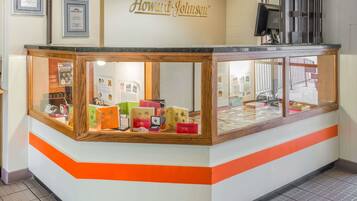 Sudah termasuk sarapan dibawa pulang setiap hari