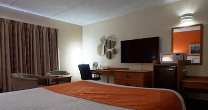 Howard Johnson by Wyndham Tillsonburg