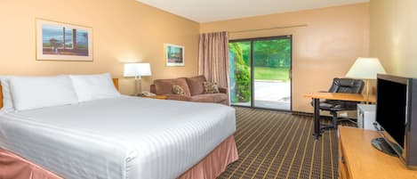 Rum - 1 queensize-sÀng - icke-rökare | Arbetsyta för laptop, mörklÀggningsgardiner och strykjÀrn/strykbrÀda