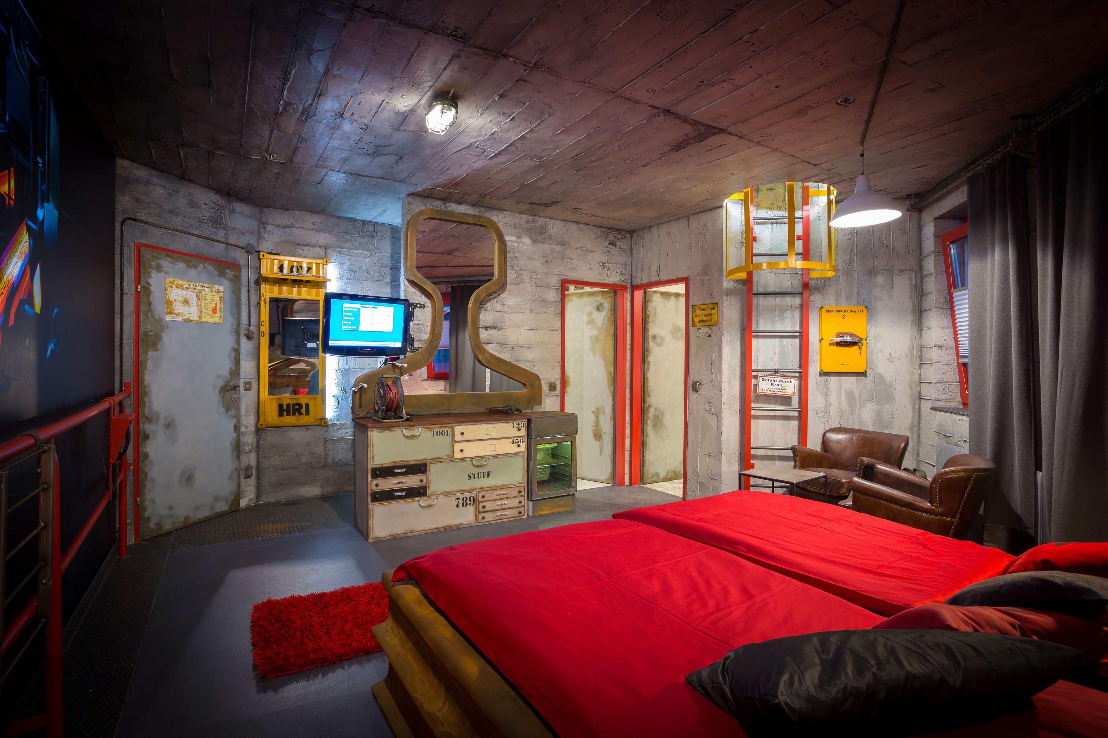Industrie-Romantik-Zimmer  | Schreibtisch, Bügeleisen/Bügelbrett, kostenloses WLAN, Bettwäsche