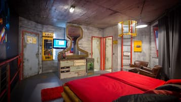 Industrie-Romantik-Zimmer | Schreibtisch, Bügeleisen/Bügelbrett, kostenloses WLAN, Bettwäsche