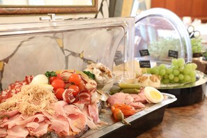 Daily buffet breakfast (EUR 17 per person)