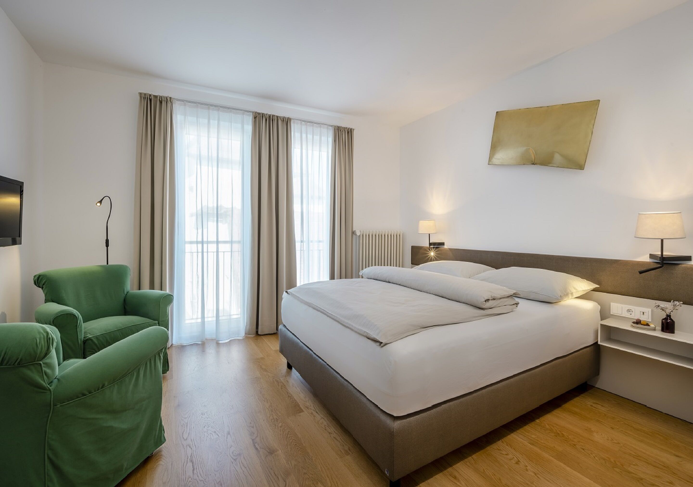 Deluxe Double Room | In-room safe, desk, blackout drapes, soundproofing