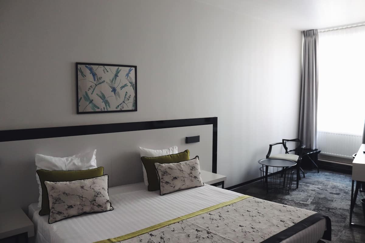 Executive Double Room | 1 bedroom, in-room safe, desk, free WiFi