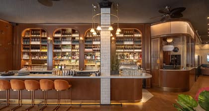 Craves Hotel
