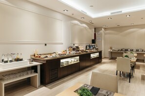 Daily buffet breakfast for a fee - Catalonia Grand Place (Brussels)