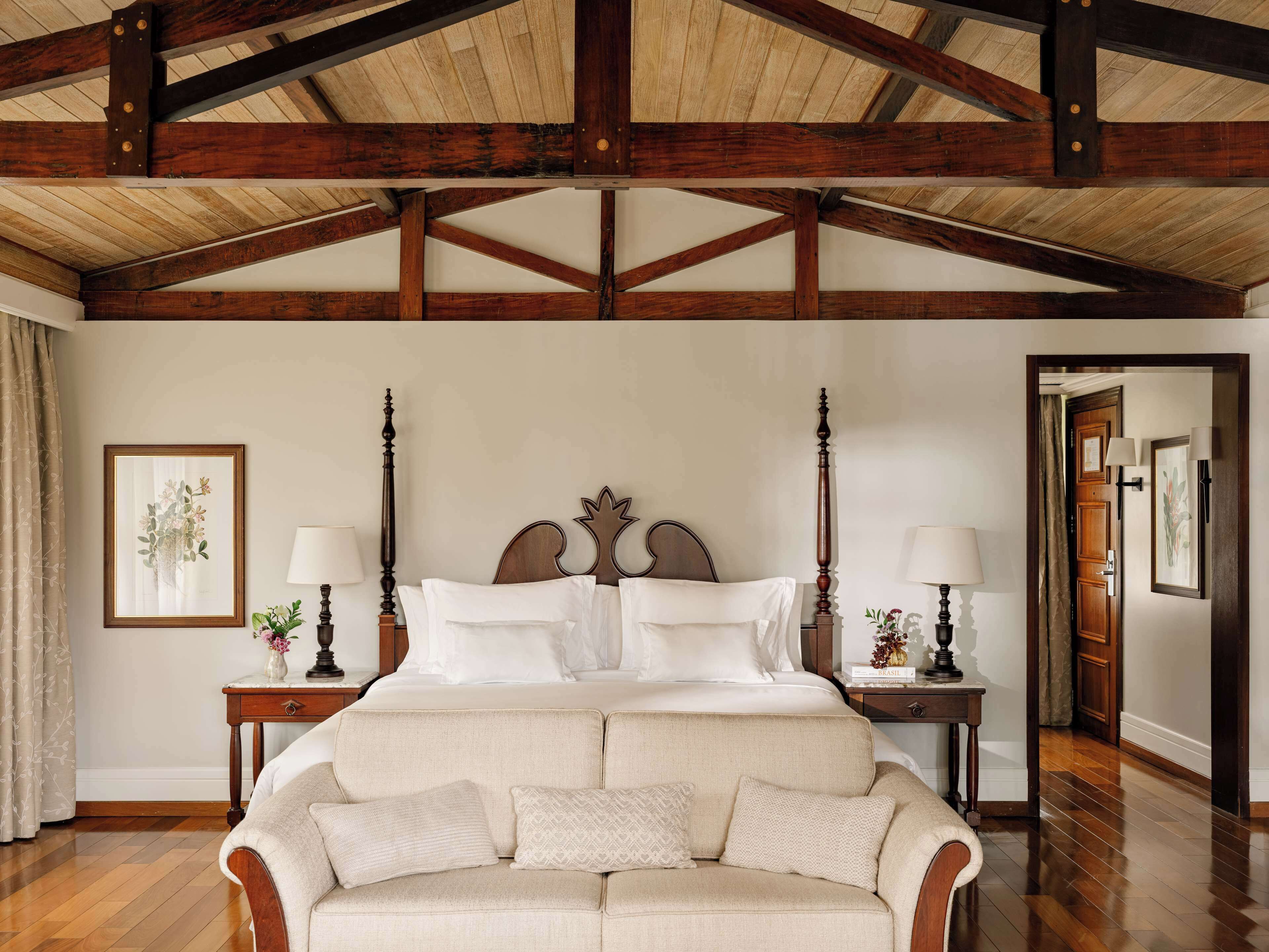 Suite, Terrace | Hypo-allergenic bedding, free minibar, in-room safe, blackout drapes