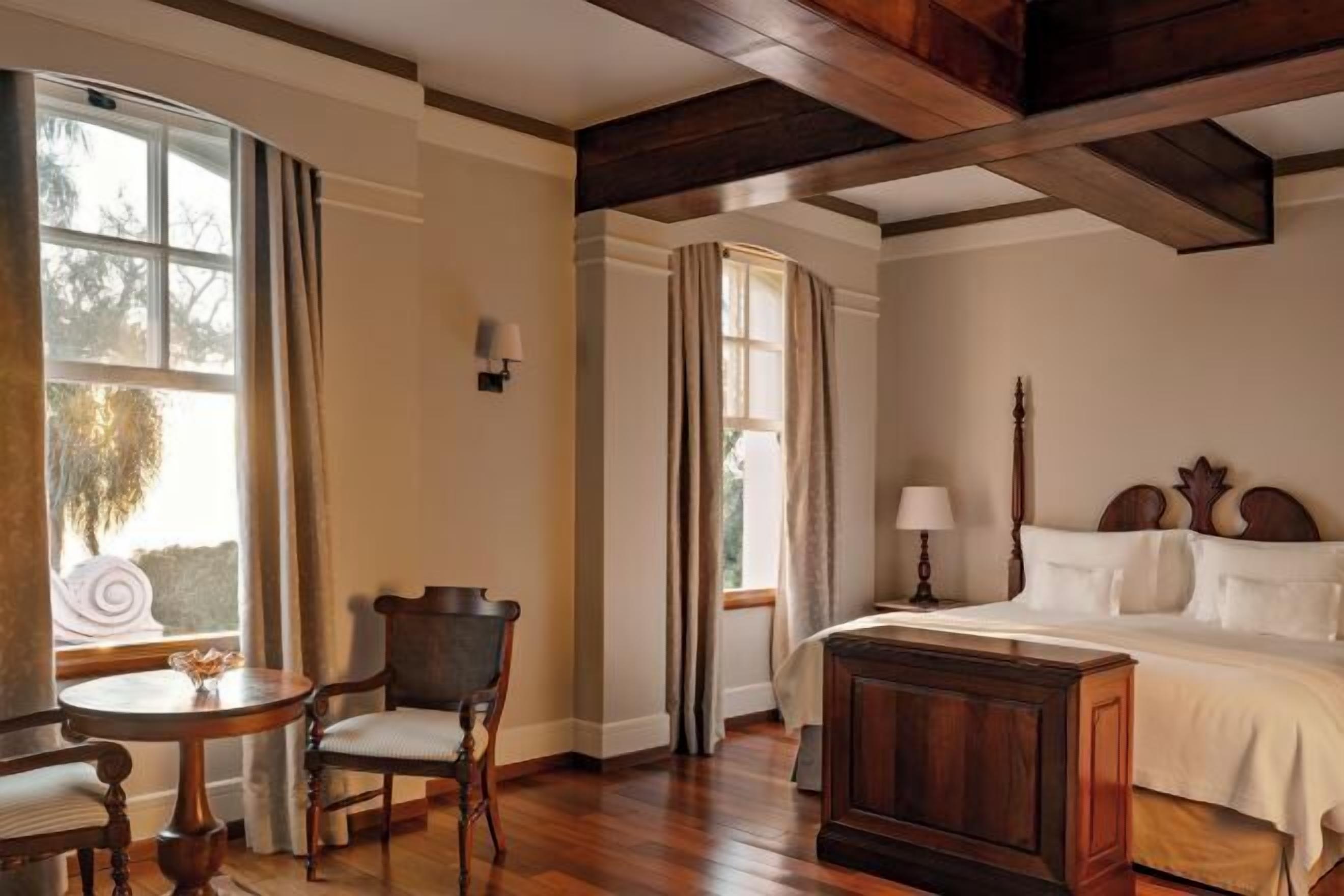 Hypo-allergenic bedding, free minibar, in-room safe, blackout curtains