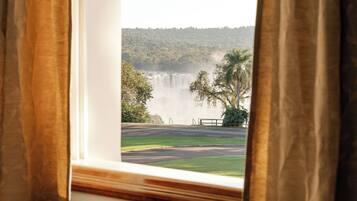 Deluxe Falls View Room | Ausblick vom Zimmer