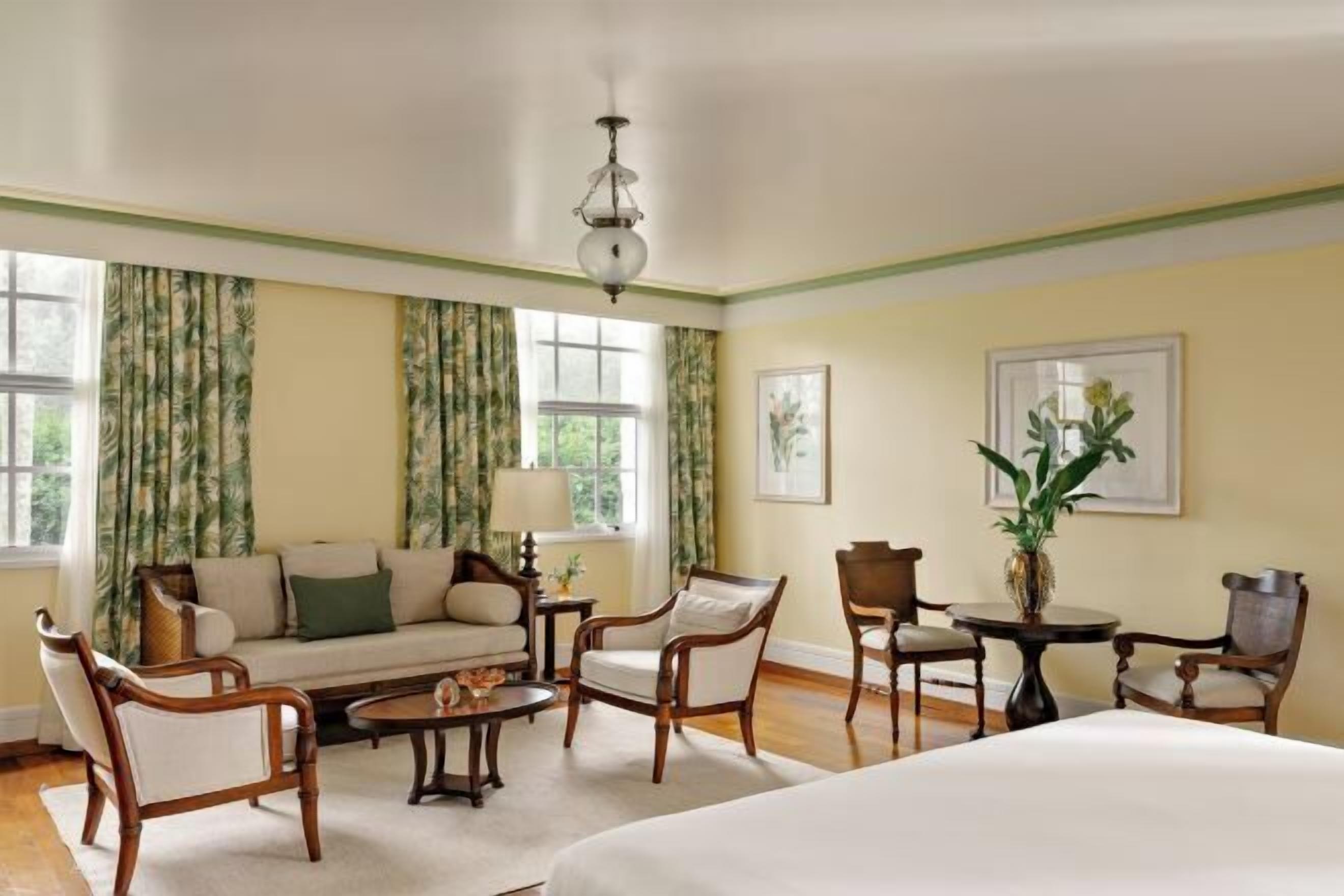 Hypo-allergenic bedding, free minibar, in-room safe, blackout curtains